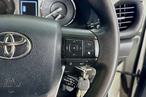 2021 Toyota HILUX SR (4x4) GUN126R FACELIFT 4X4