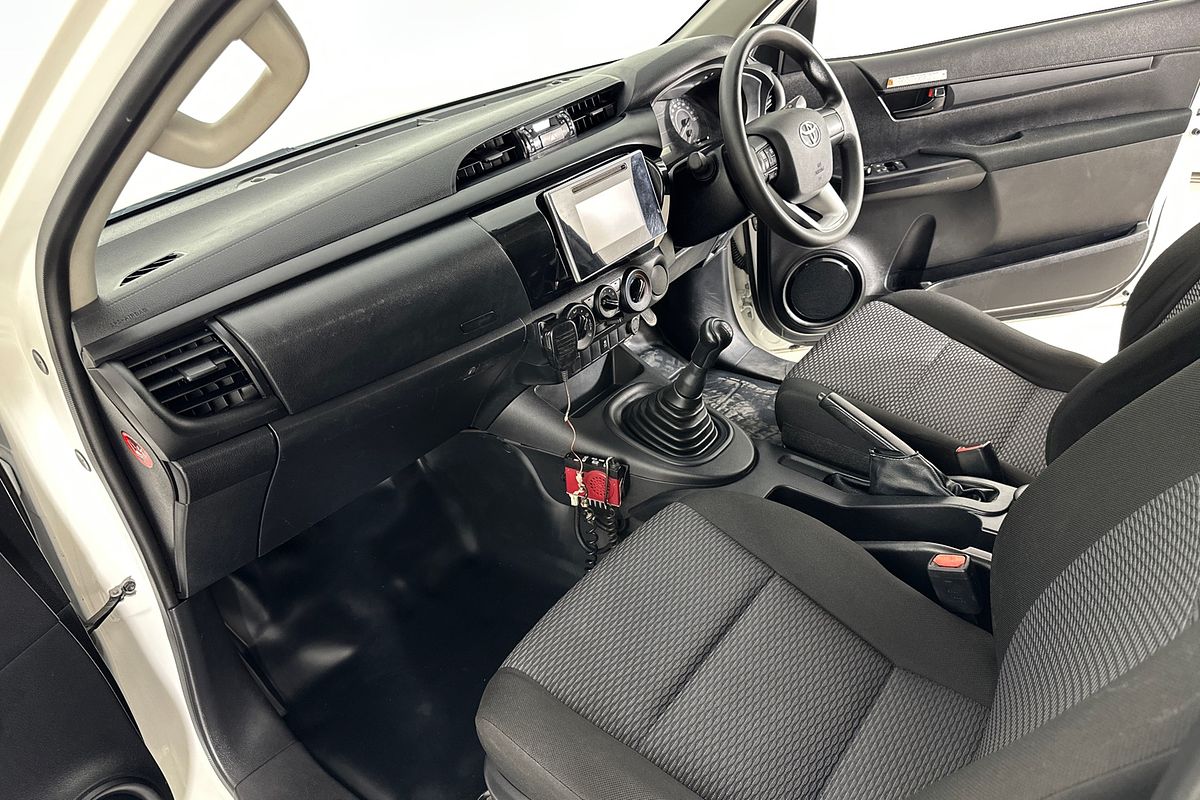2018 Toyota HILUX WORKMATE GUN122R MY17 REAR WHEEL DRIVE