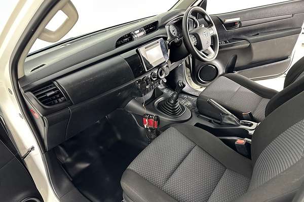 2018 Toyota HILUX WORKMATE GUN122R MY17 REAR WHEEL DRIVE