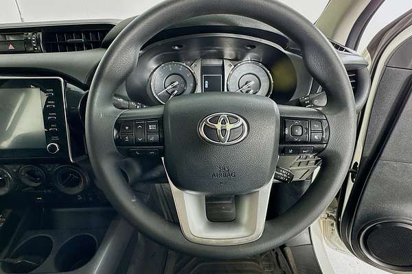 2021 Toyota HILUX SR (4x4) GUN126R FACELIFT 4X4