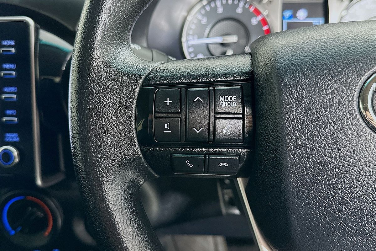 2020 Toyota HILUX SR GUN126R 4X4
