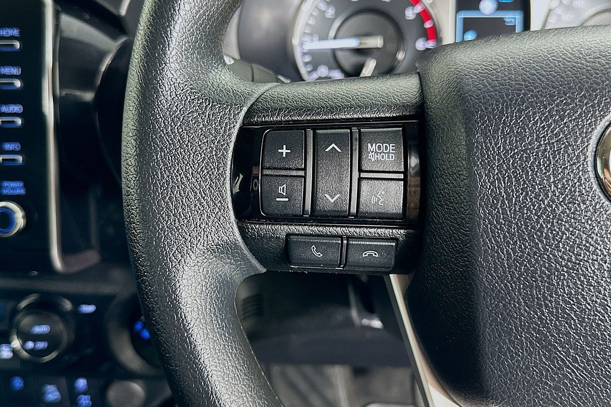 2024 Toyota HILUX SR 48V (4x4) GUN126R 4X4