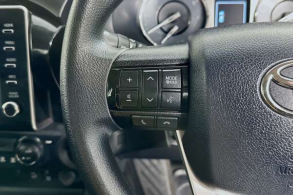 2024 Toyota Hilux SR 48V GUN126R 4X4