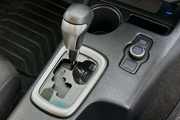 2024 Toyota Hilux SR5 (4x4) GUN126R 4X4