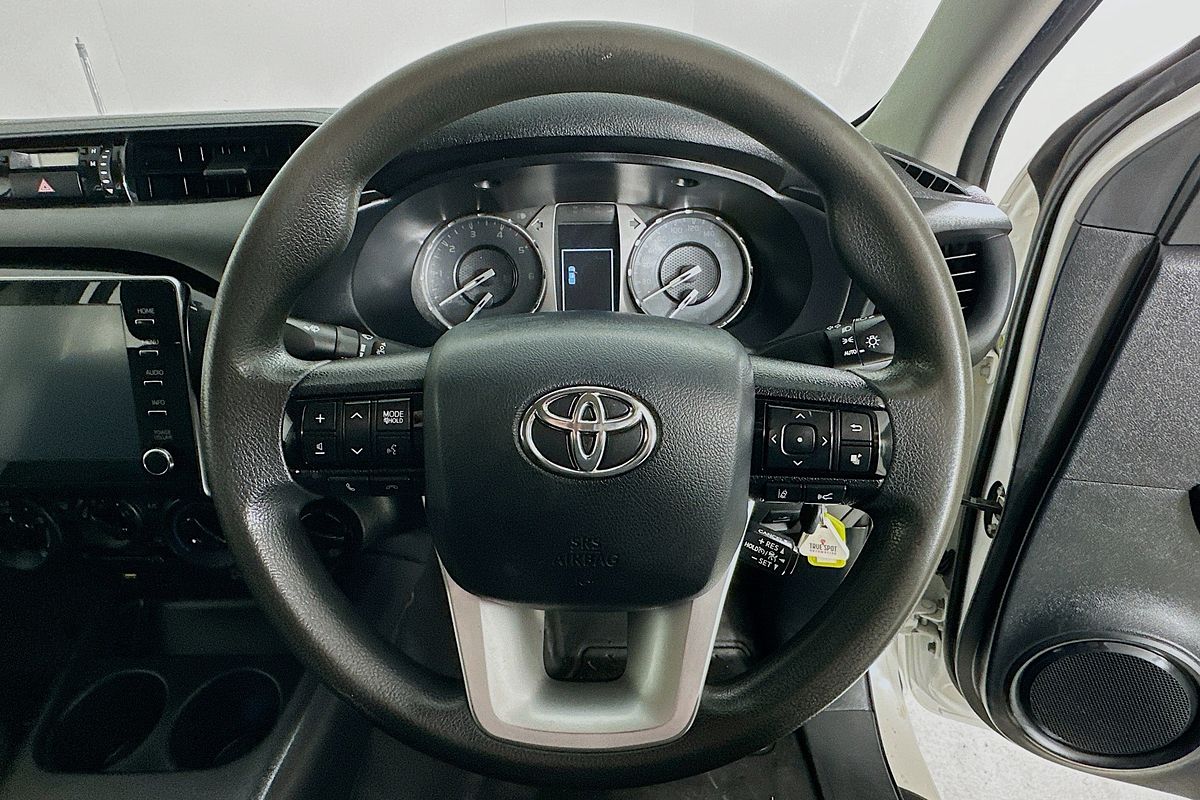 2022 Toyota HILUX SR (4x4) GUN126R 4X4