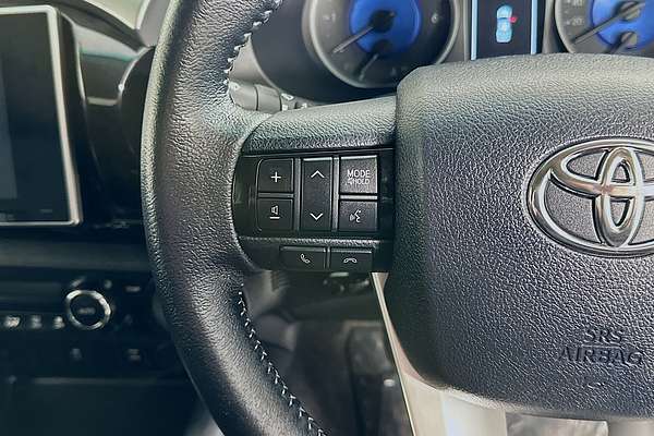 2016 Toyota HILUX SR5 (4x4) GUN126R 4X4