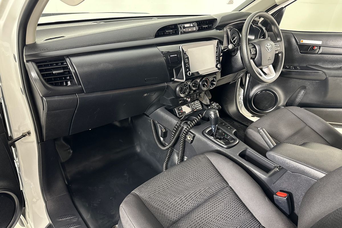 2023 Toyota HILUX SR GUN126R 4X4