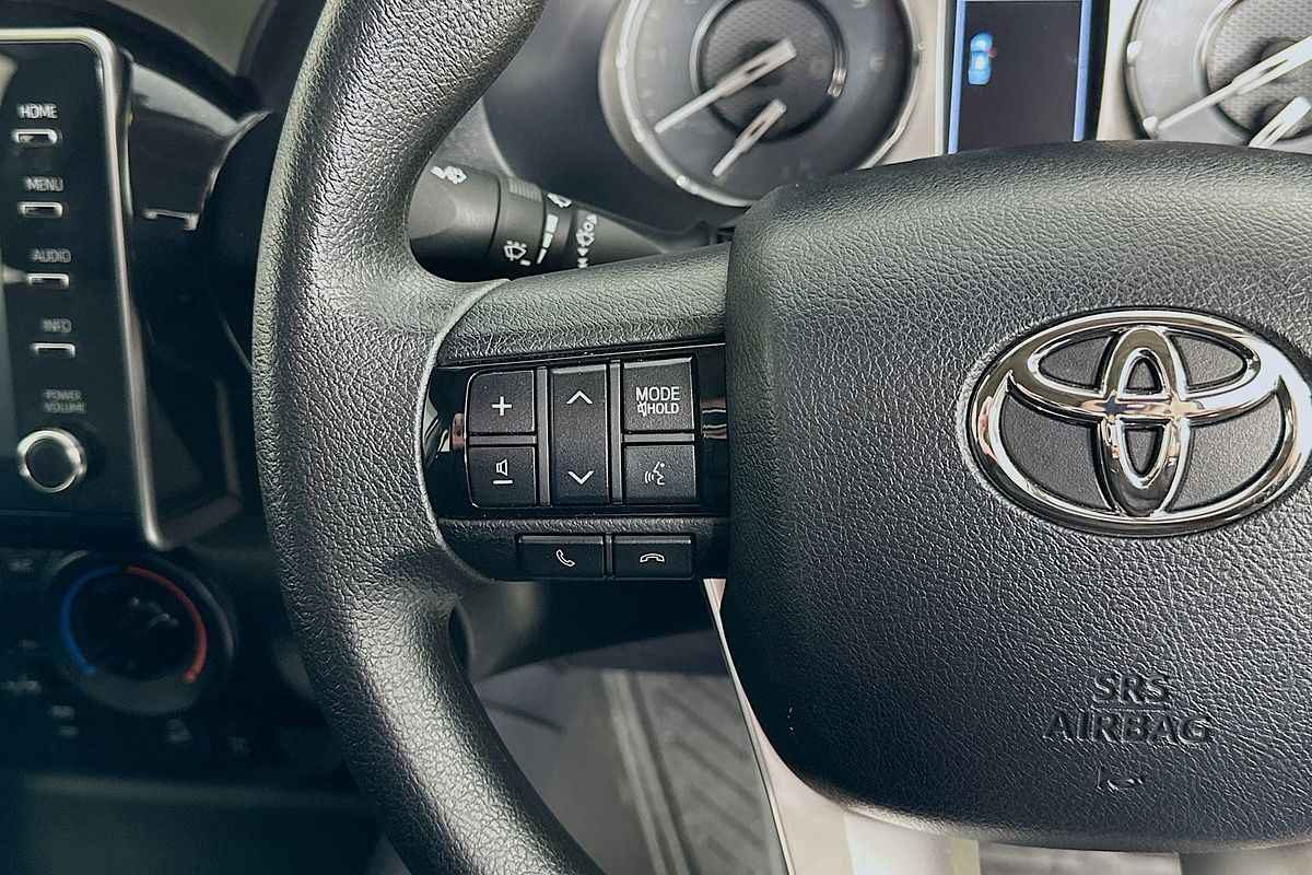 2023 Toyota HILUX SR GUN126R 4X4