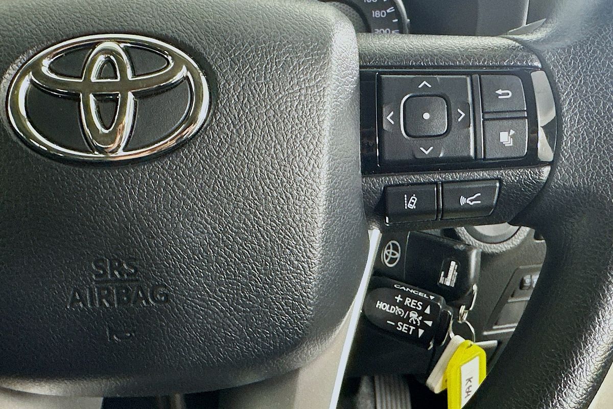 2024 Toyota HILUX SR GUN126R 4X4