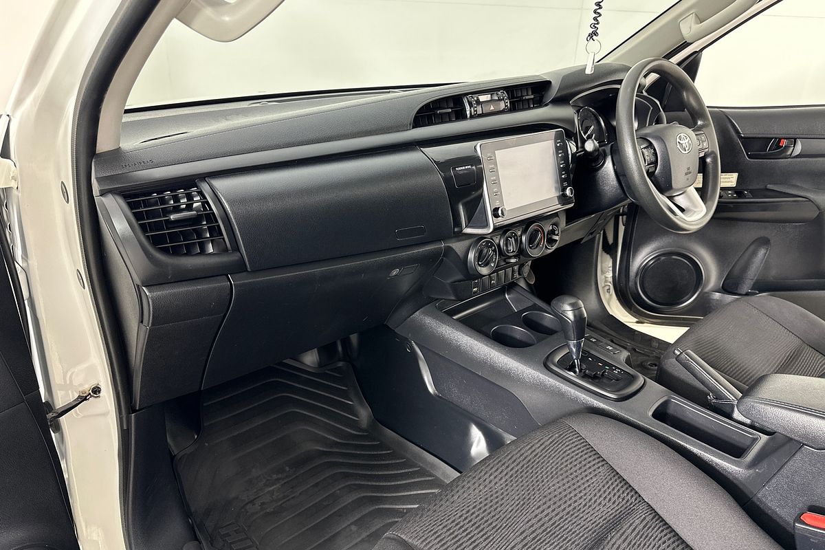 2020 Toyota HILUX SR (4x4) GUN126R MY19 UPGRADE 4X4