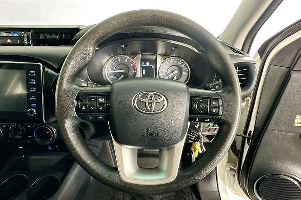 2021 Toyota HILUX SR (4x4) GUN126R FACELIFT 4X4