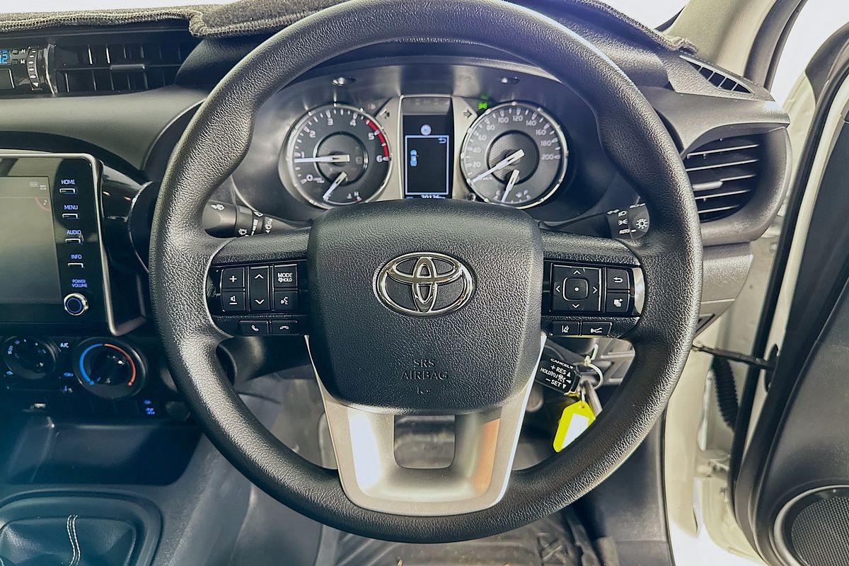 2023 Toyota HILUX SR (4x4) GUN126R 4X4