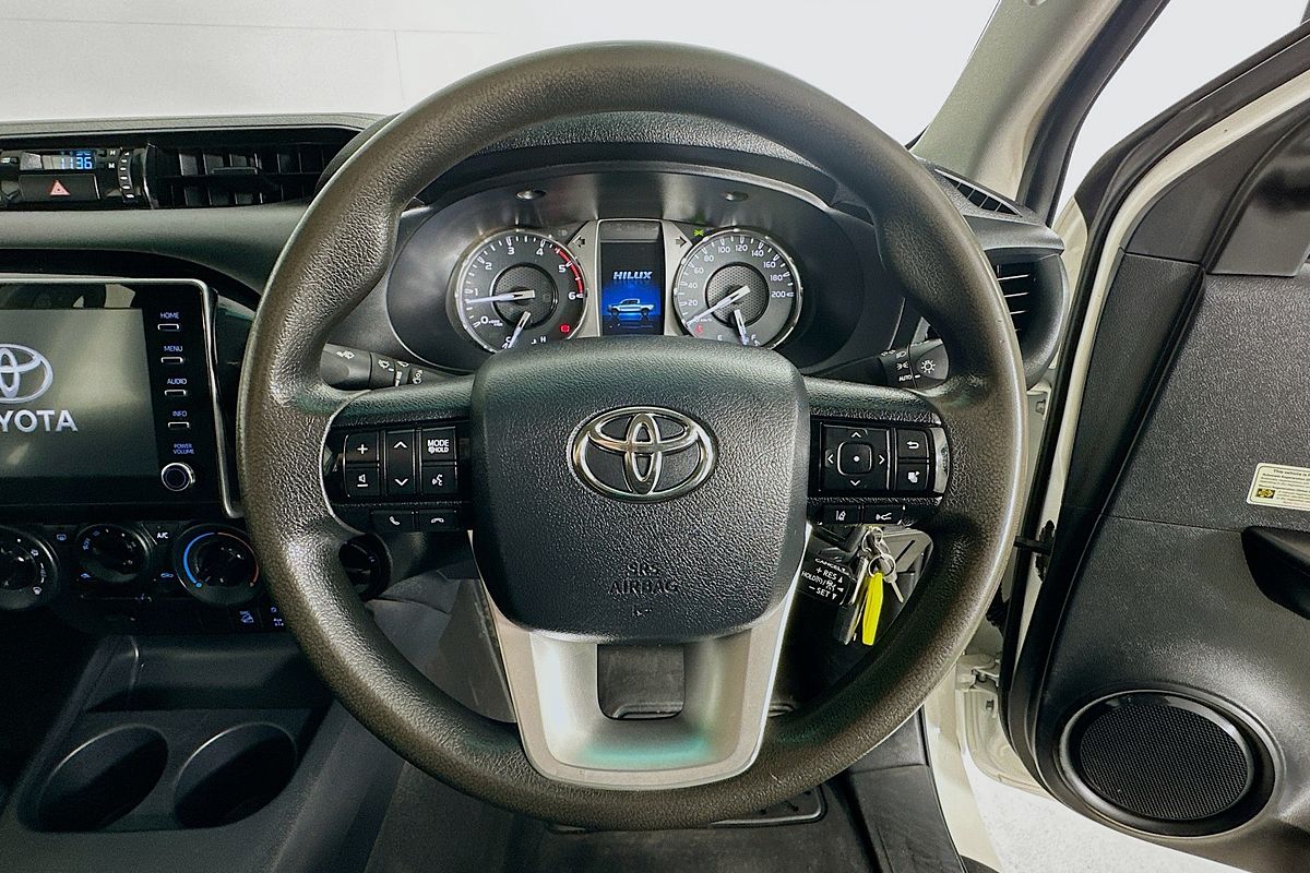 2021 Toyota HILUX SR (4x4) GUN126R 4X4