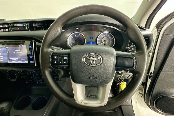 2018 Toyota HILUX SR (4x4) GUN126R MY17 4X4