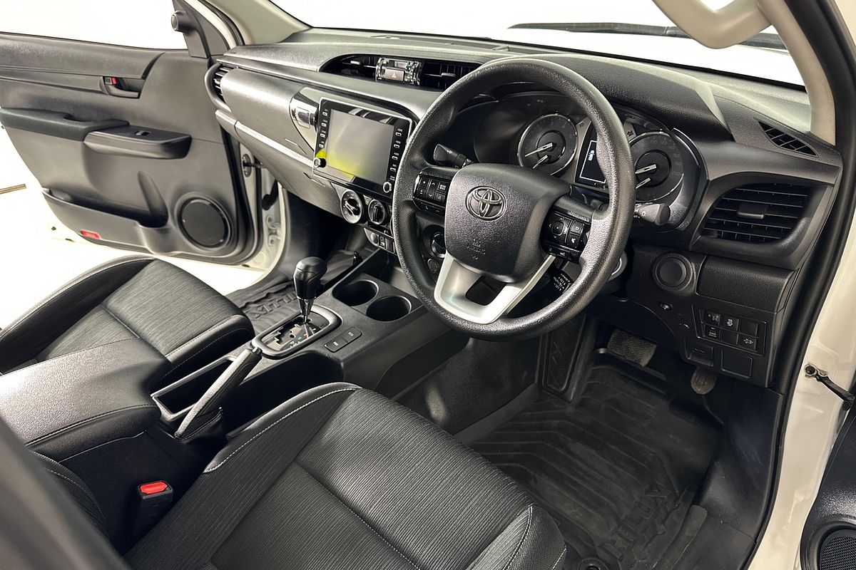 2022 Toyota HILUX SR (4x4) GUN126R 4X4