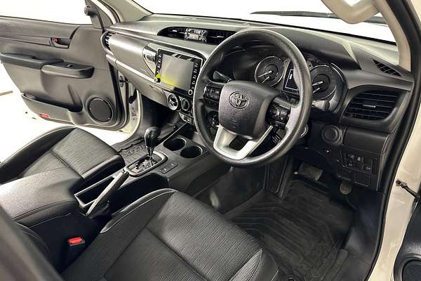 2022 Toyota HILUX SR (4x4) GUN126R 4X4