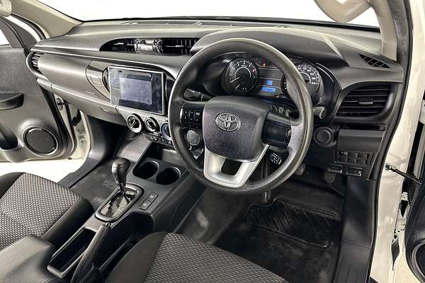 2017 Toyota HILUX WORKMATE TGN121R MY17 REAR WHEEL DRIVE
