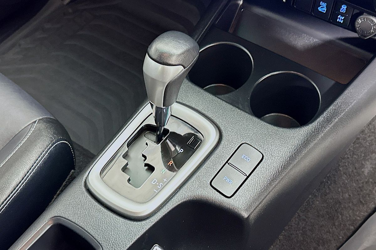 2021 Toyota HILUX SR5+ (4x4) GUN126R FACELIFT 4X4