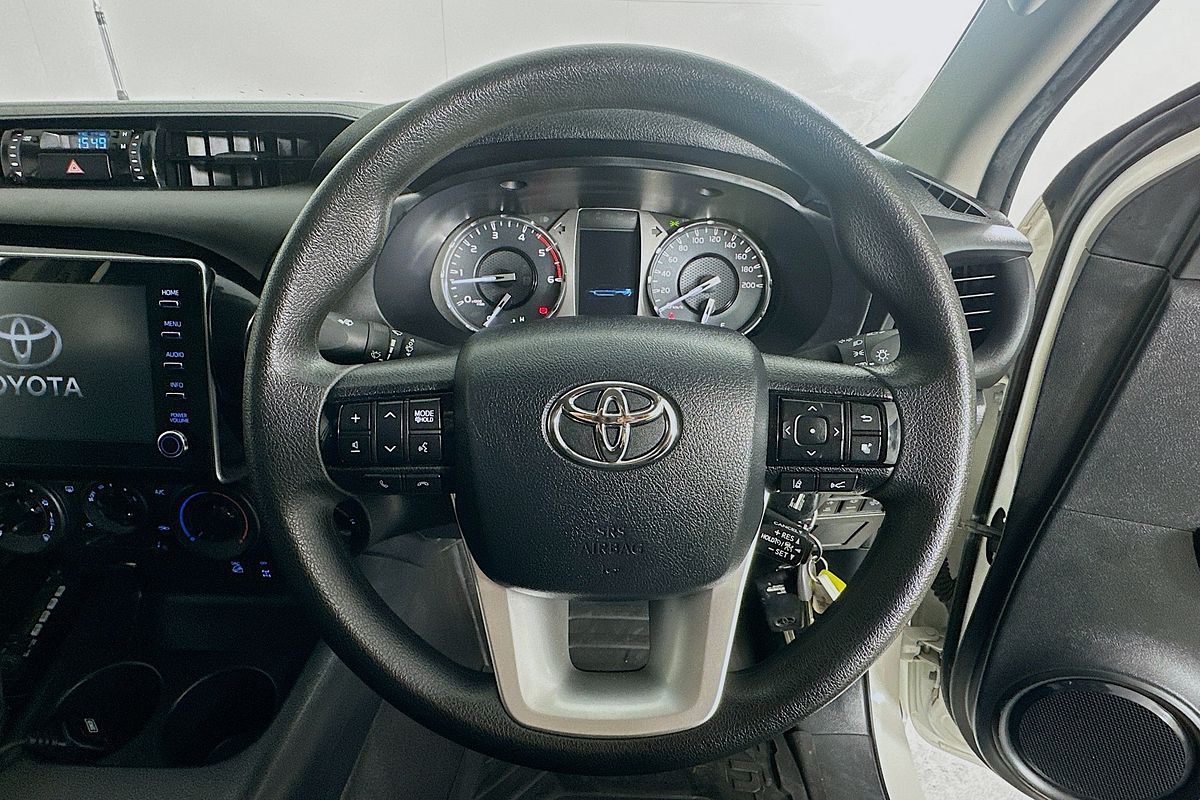 2021 Toyota HILUX SR (4x4) GUN126R FACELIFT 4X4
