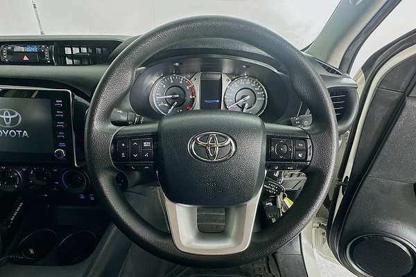 2021 Toyota HILUX SR (4x4) GUN126R FACELIFT 4X4
