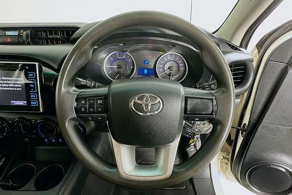 2019 Toyota HILUX SR (4x4) GUN126R MY19