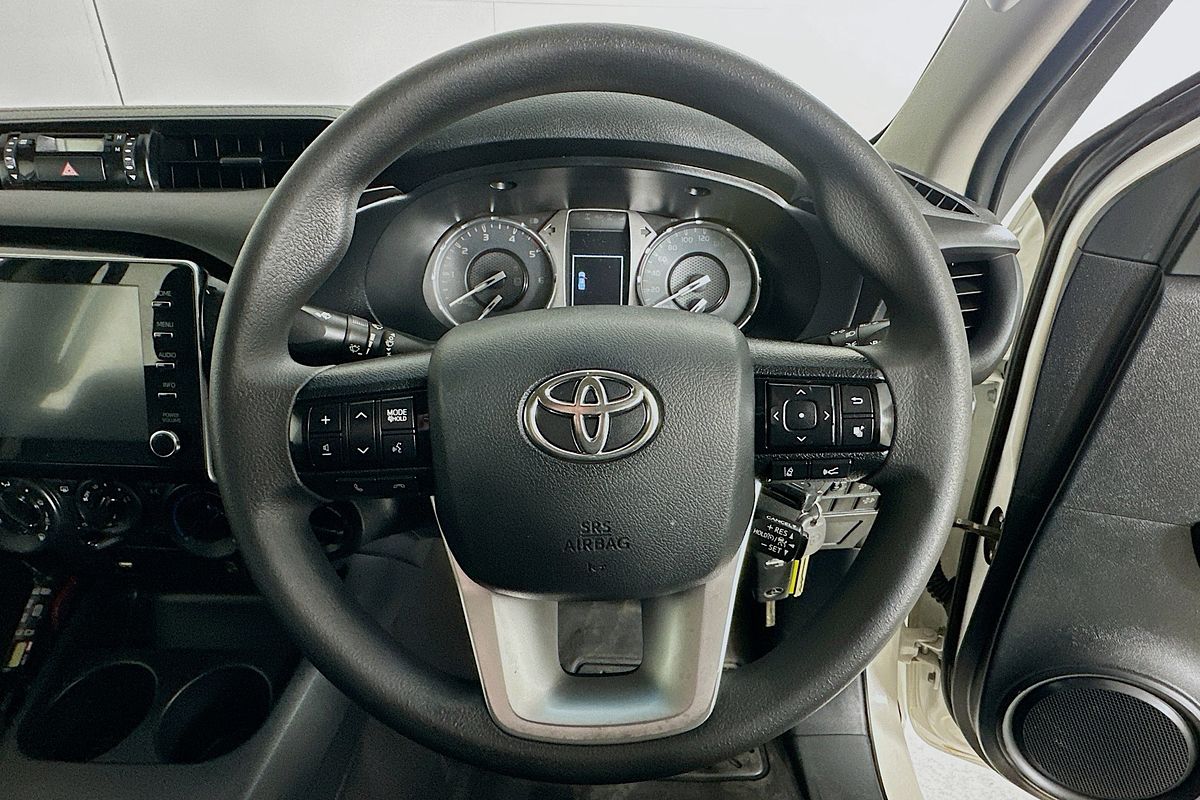 2021 Toyota HILUX SR (4x4) GUN126R 4X4