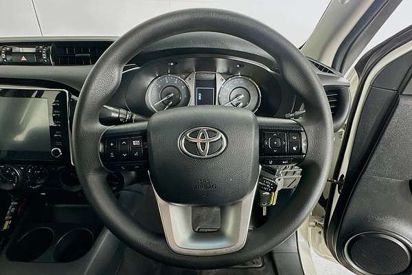 2021 Toyota HILUX SR (4x4) GUN126R 4X4