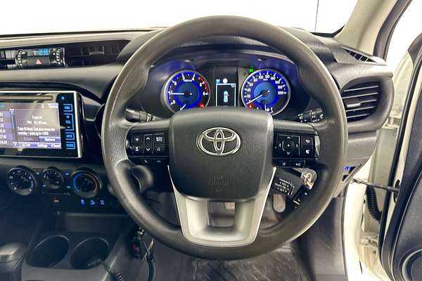 2019 Toyota HILUX SR (4x4) GUN126R MY19 4X4