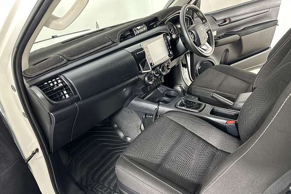 2022 Toyota Hilux SR (4x4) GUN126R 4X4