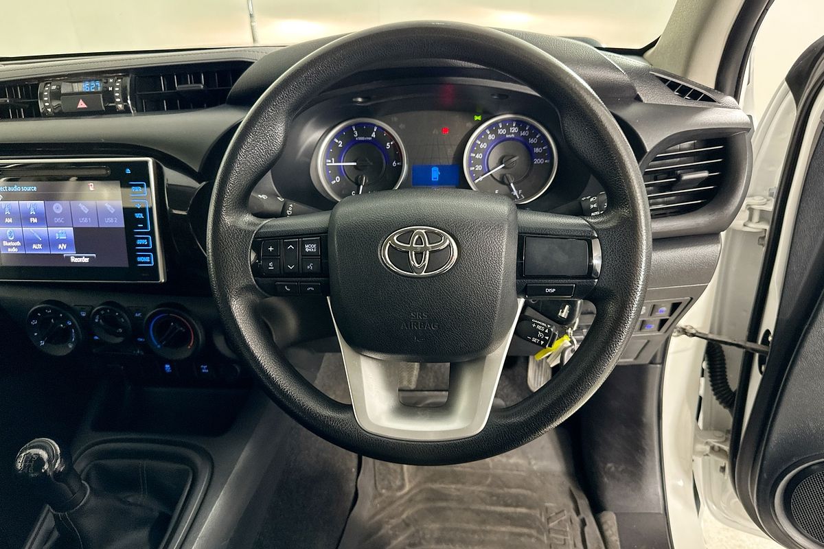 2018 Toyota HILUX SR (4x4) GUN126R MY17 4X4