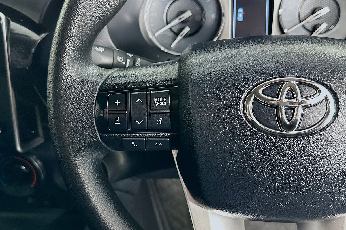 2021 Toyota HILUX SR (4x4) GUN126R 4X4