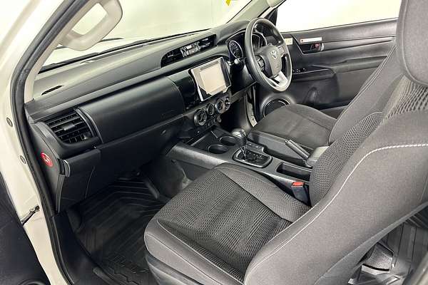 2018 Toyota Hilux SR (4x4) GUN126R MY19 4X4