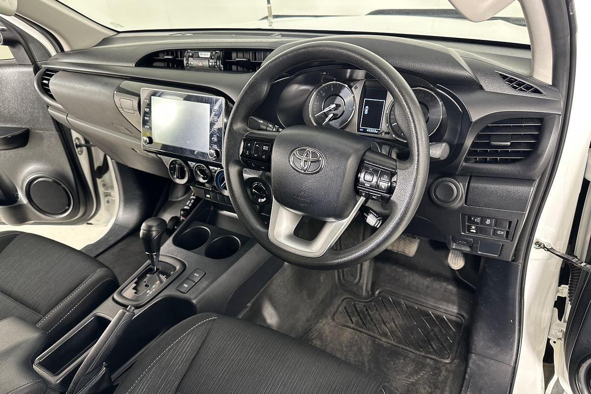 2023 Toyota HILUX SR (4x4) GUN126R 4X4