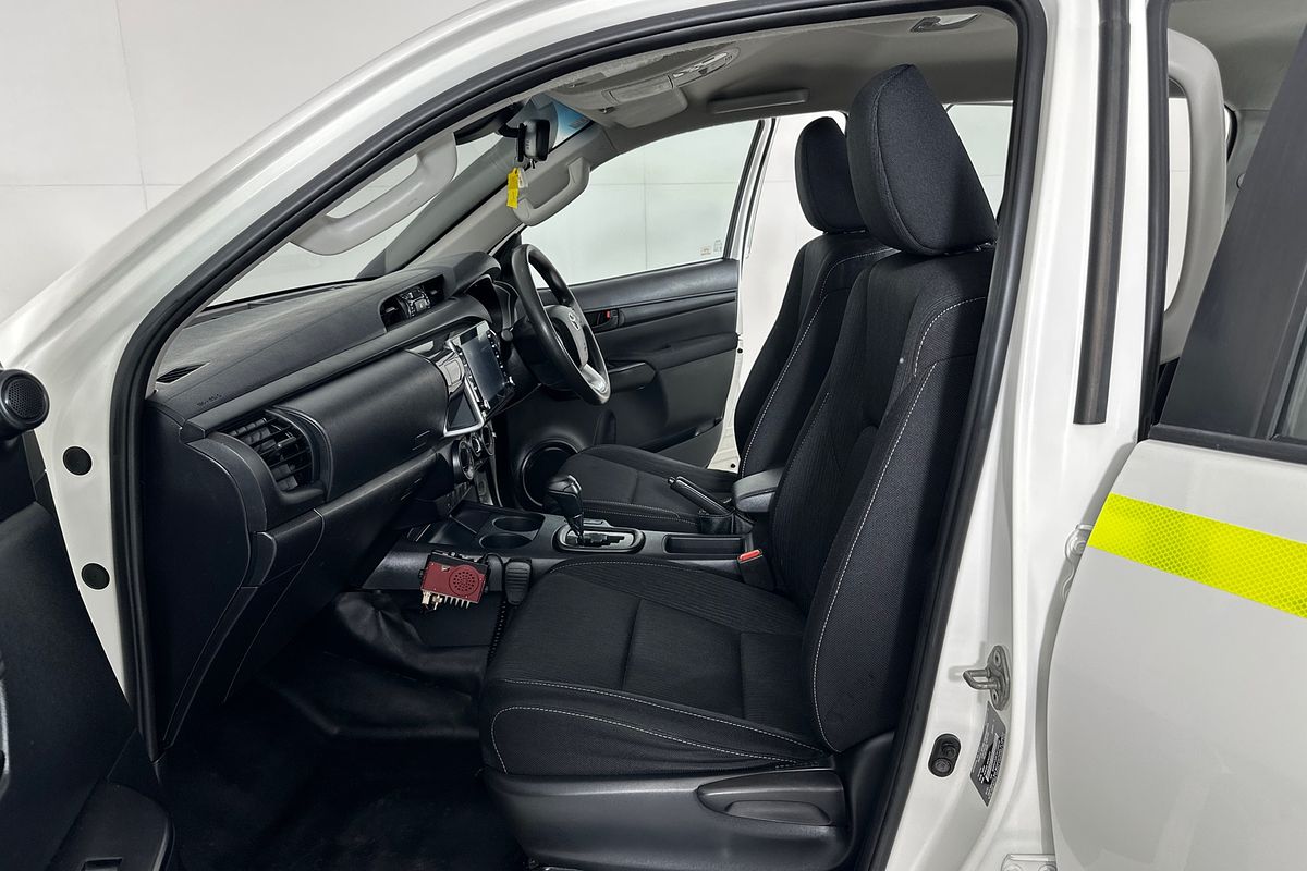 2021 Toyota HILUX SR (4x4) GUN126R 4X4