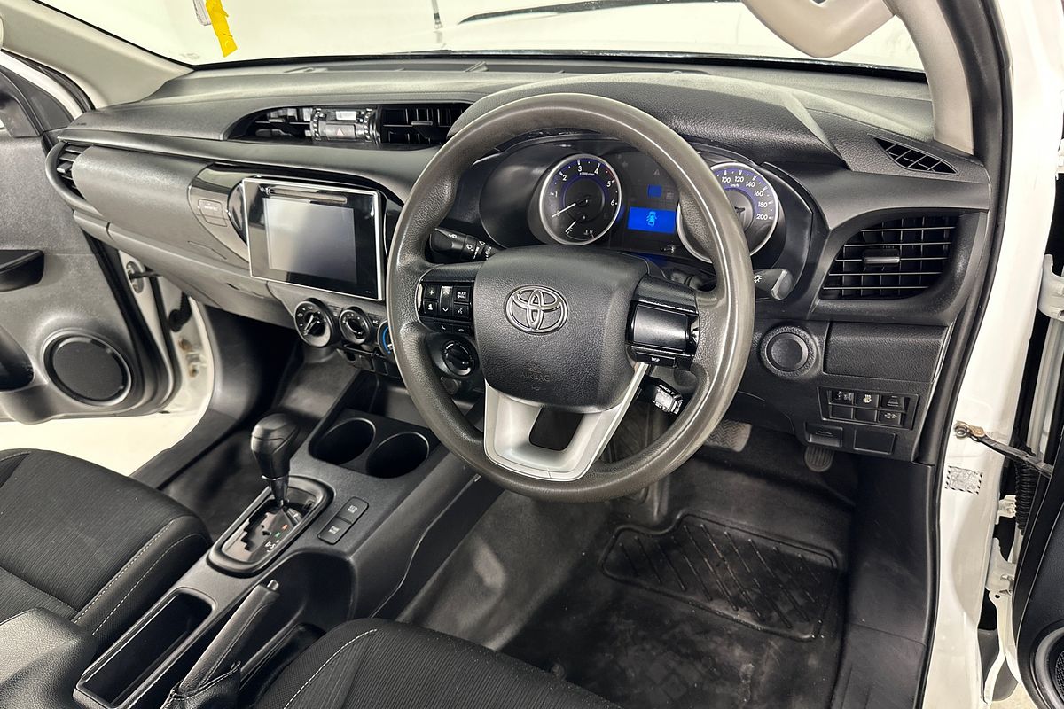 2019 Toyota HILUX SR (4x4) GUN126R MY19 UPGRADE 4X4