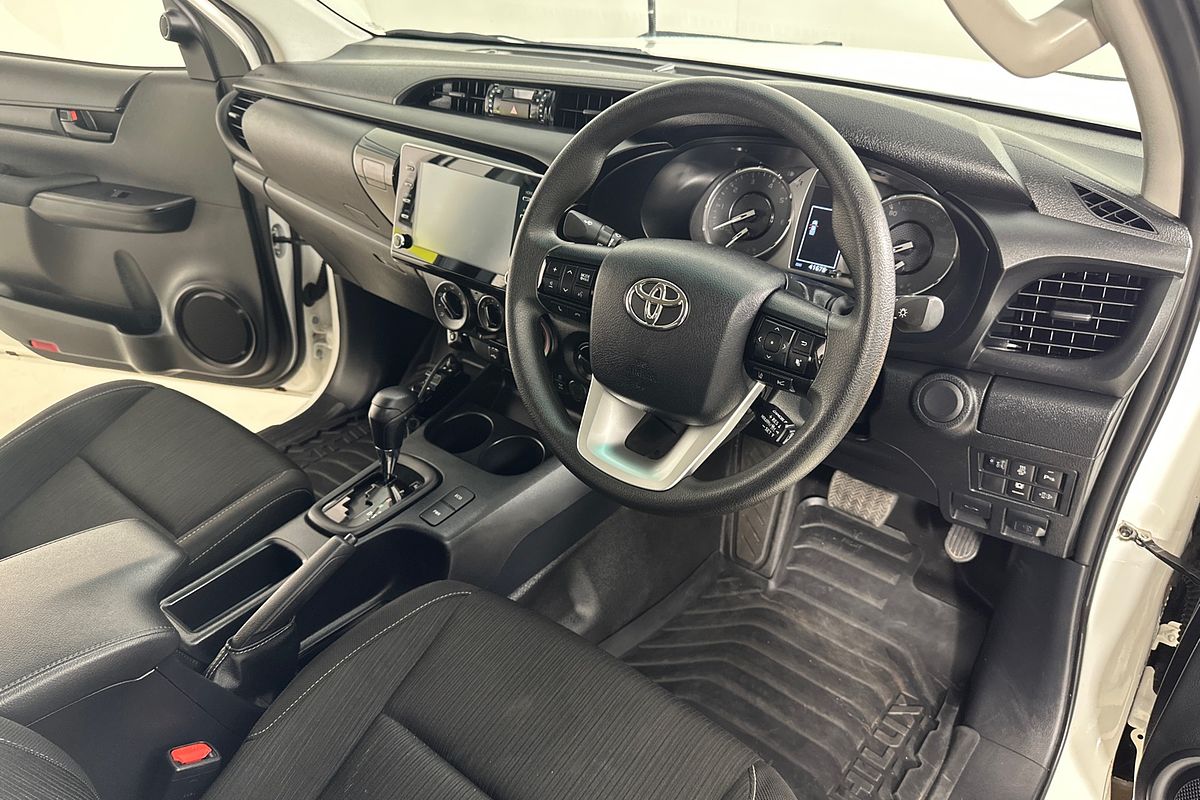 2024 Toyota HILUX SR (4x4) GUN126R 4X4