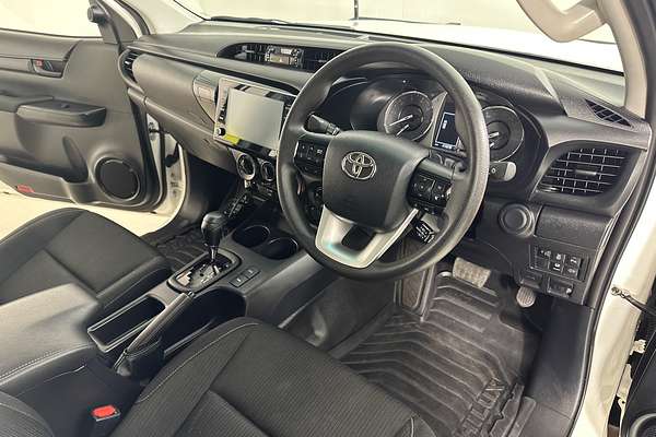 2024 Toyota HILUX SR (4x4) GUN126R 4X4