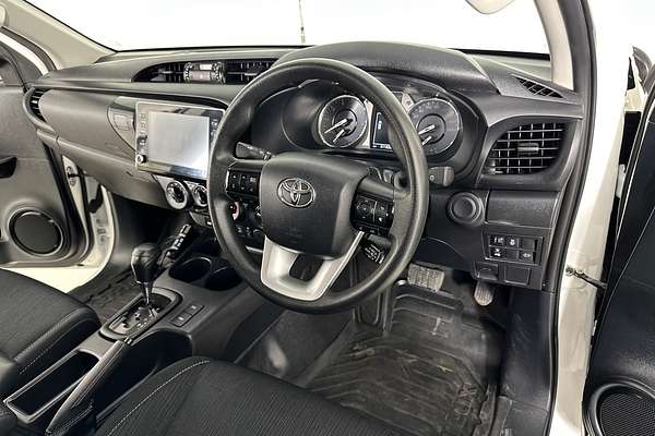 2022 Toyota HILUX SR (4x4) GUN126R 4X4