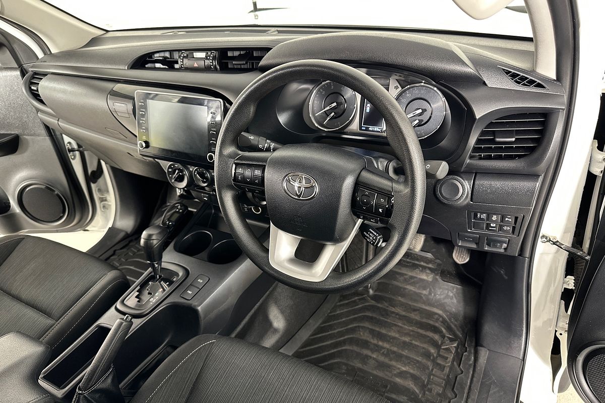 2024 Toyota HILUX SR (4x4) GUN126R 4X4