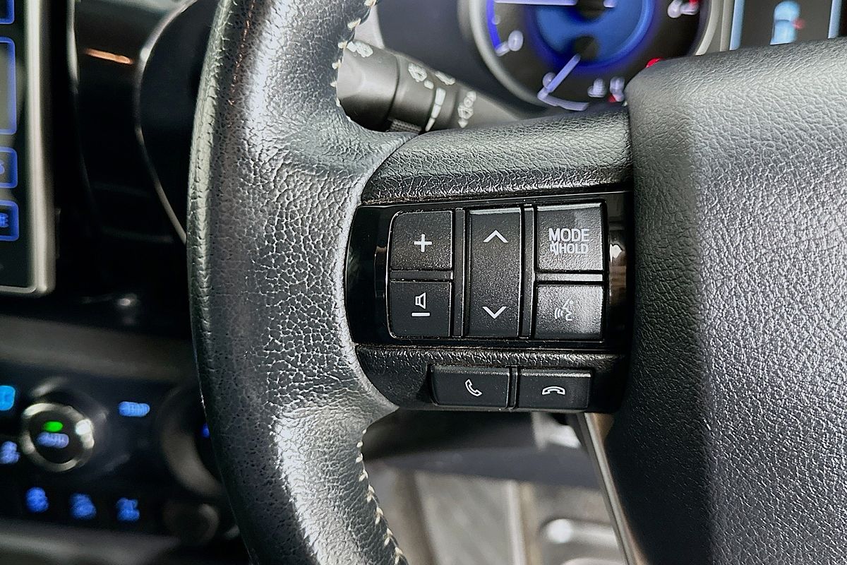 2019 Toyota HILUX SR5 (4x4) GUN126R MY19 4X4