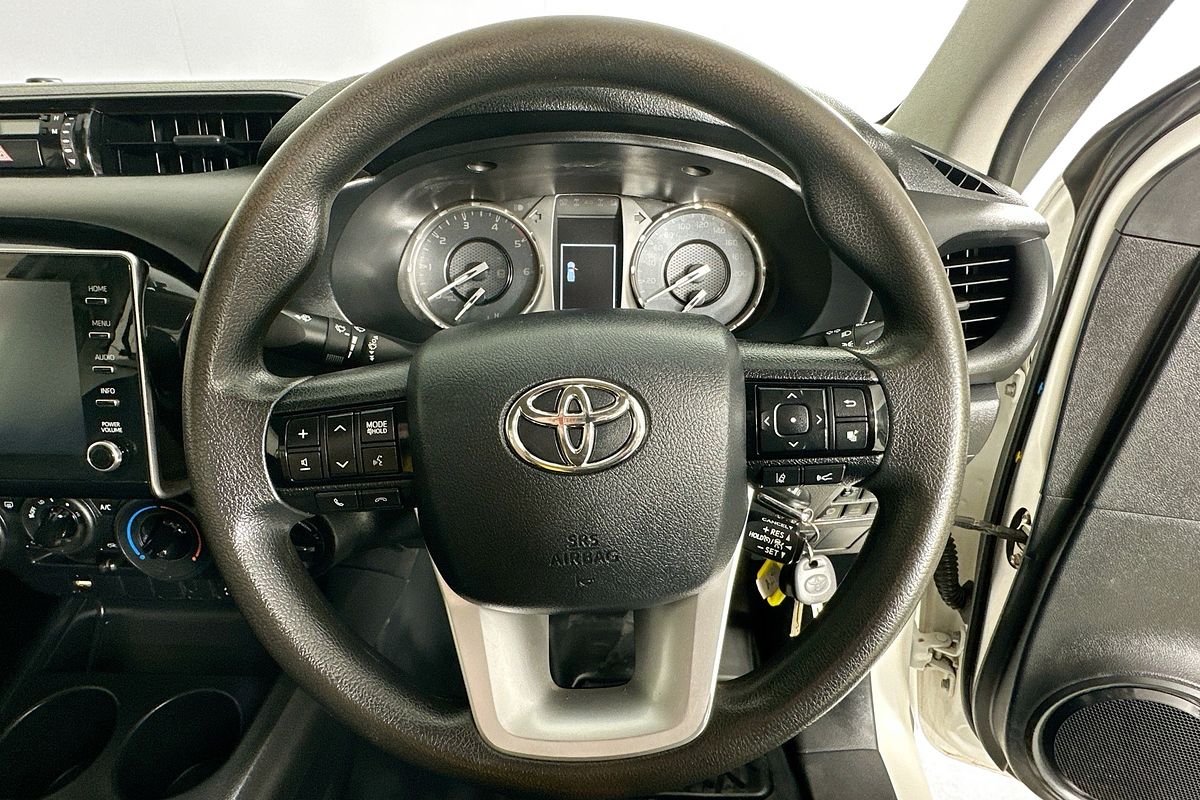 2021 Toyota HILUX SR (4x4) GUN126R FACELIFT 4X4