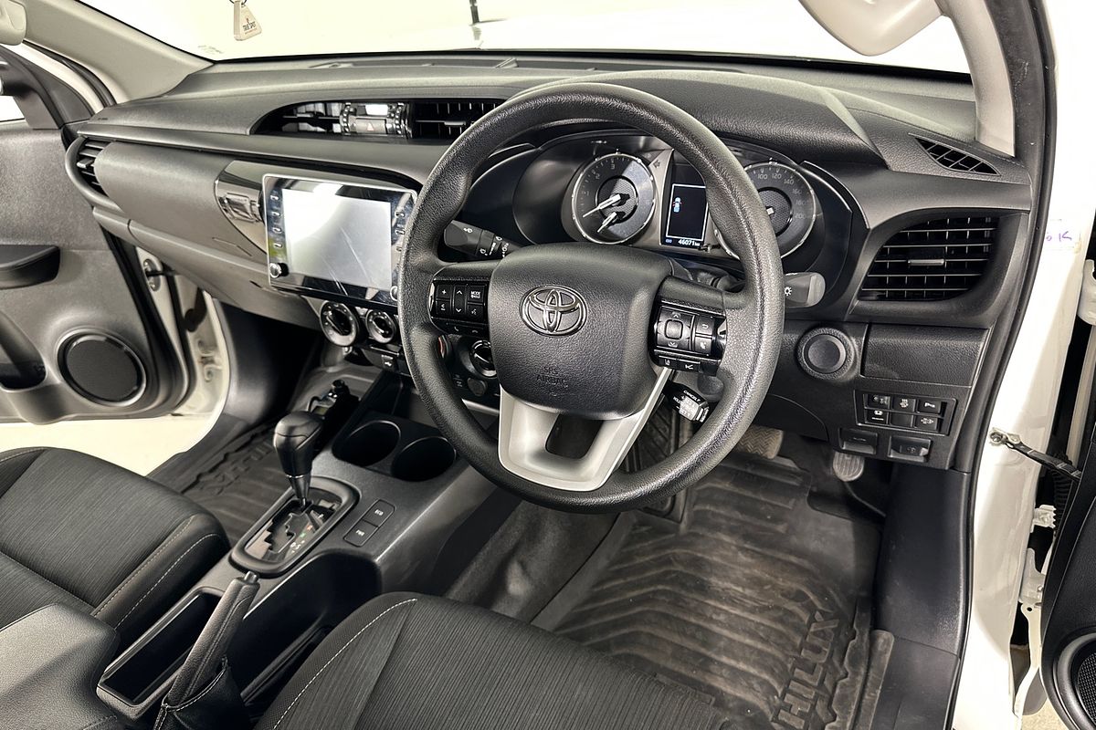 2024 Toyota HILUX SR (4x4) GUN126R 4X4