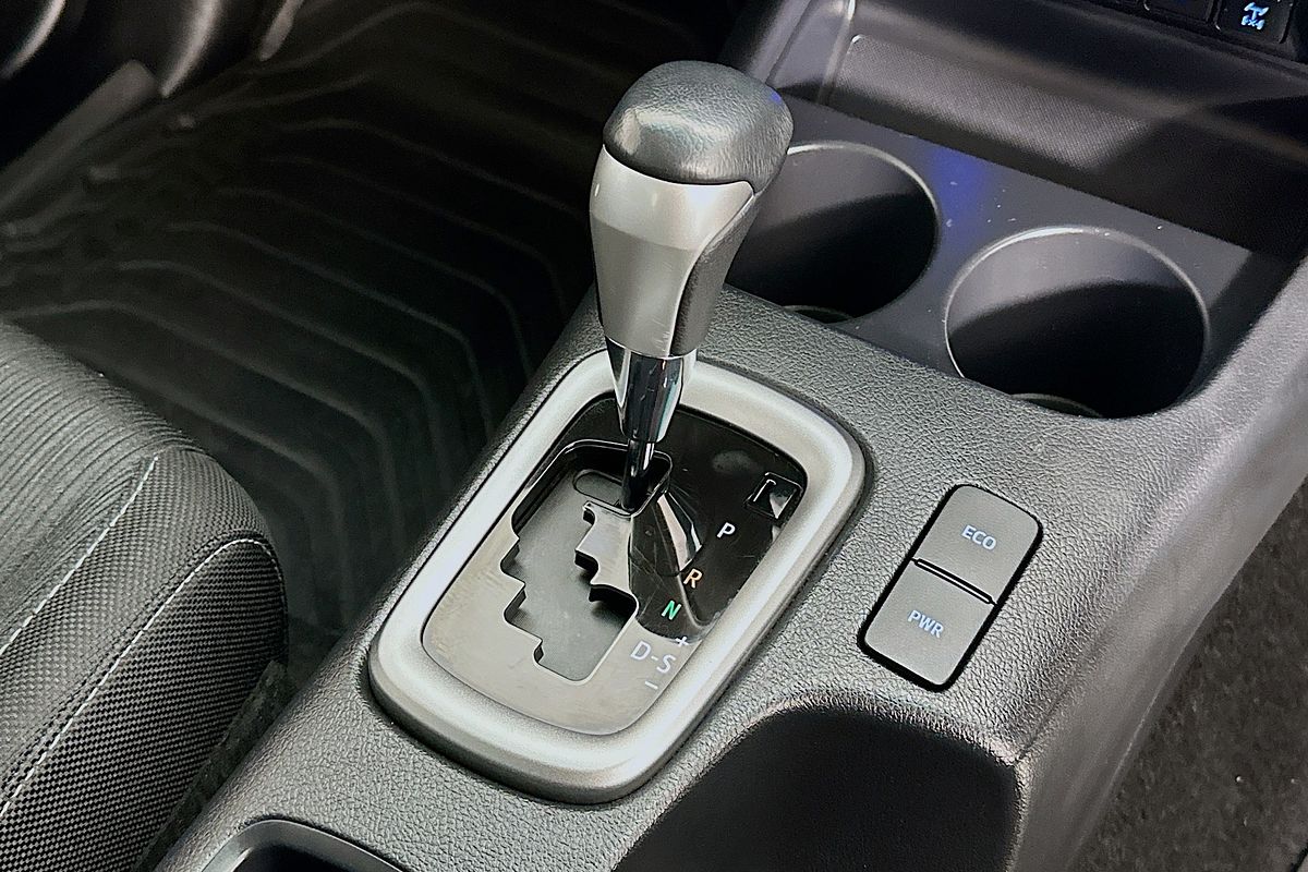 2022 Toyota HILUX SR5 (4x4) GUN126R 4X4