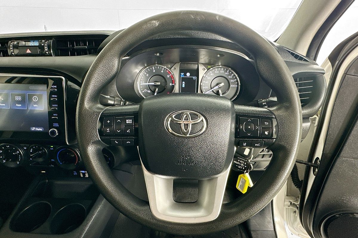 2021 Toyota HILUX SR (4x4) GUN126R 4X4