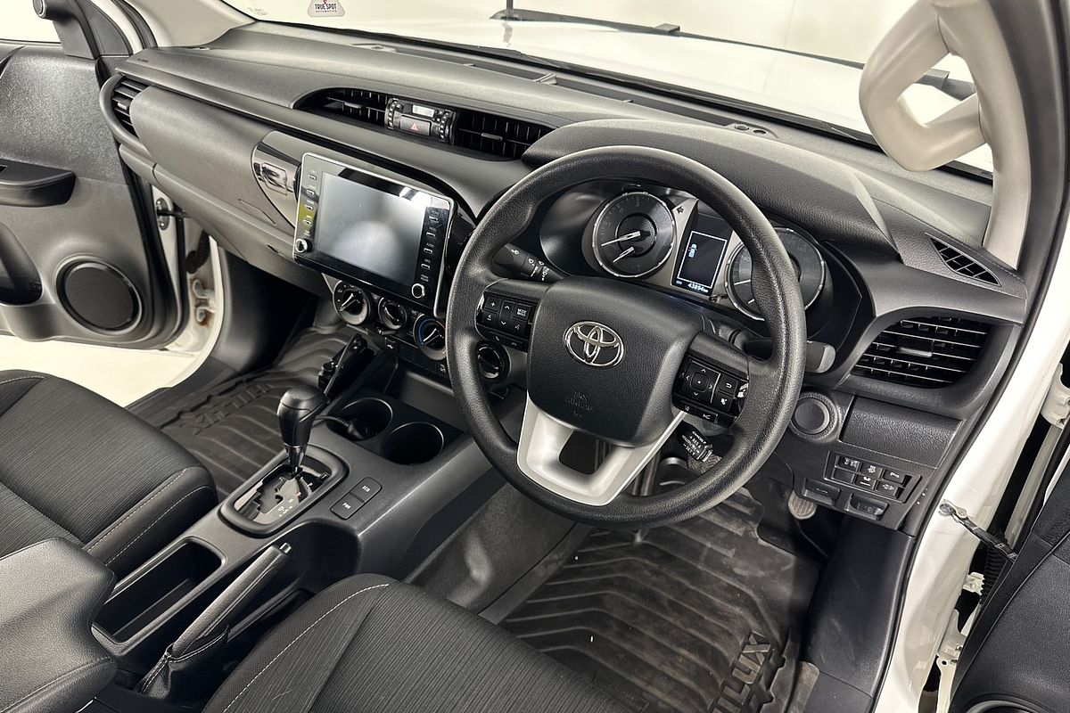 2024 Toyota HILUX SR (4x4) GUN126R 4X4