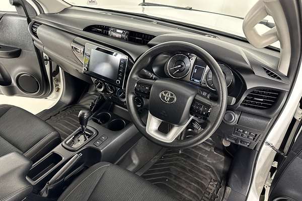 2024 Toyota HILUX SR (4x4) GUN126R 4X4