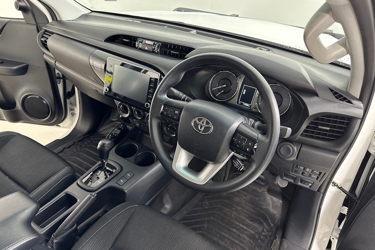 2024 Toyota HILUX SR (4x4) GUN126R 4X4