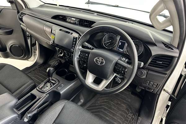 2024 Toyota HILUX SR (4x4) GUN126R 4X4