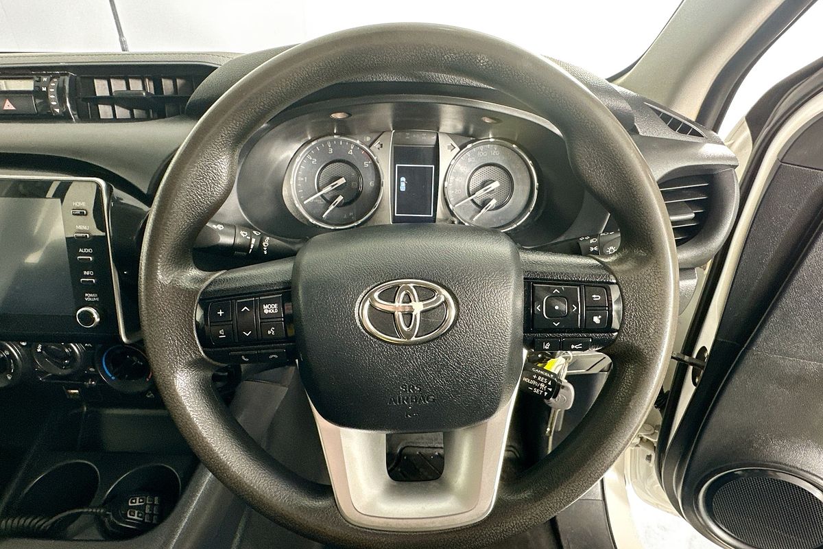 2022 Toyota HILUX SR (4x4) GUN126R 4X4