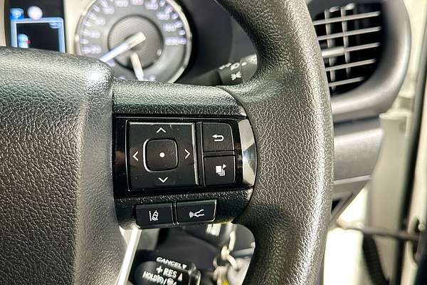 2021 Toyota HILUX SR (4x4) GUN126R 4X4